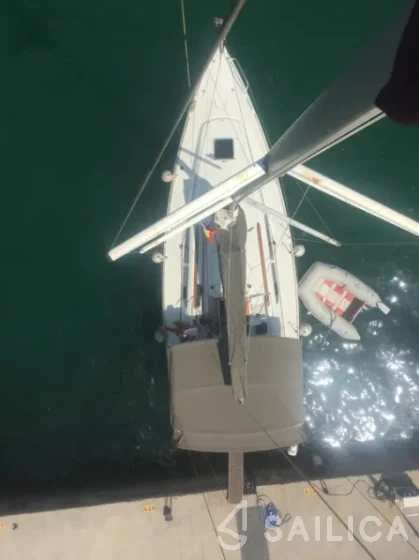 Sun Odyssey 33i - Yacht Charter Sailica