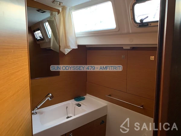 Sun Odyssey 479 - Yacht Charter Sailica