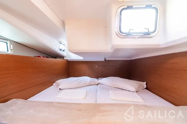 Sun Odyssey 440 - Yacht Charter Sailica