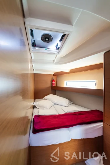 Sun Odyssey 440 - Yacht Charter Sailica