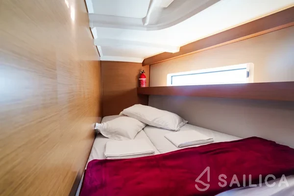 Sun Odyssey 440 - Yacht Charter Sailica