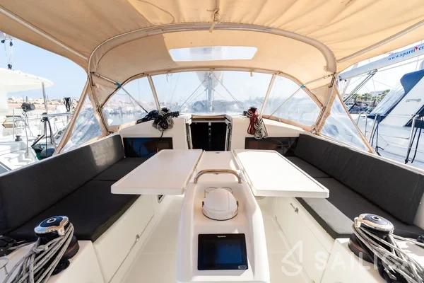 Sun Odyssey 440 - Yacht Charter Sailica