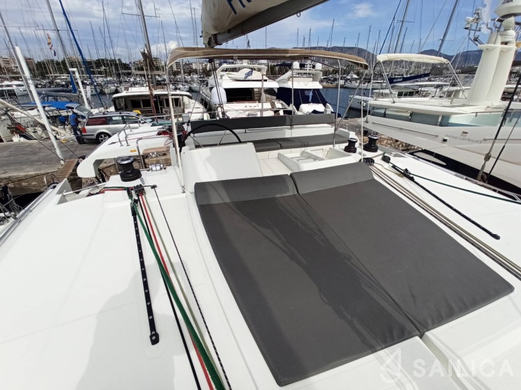 Lagoon 450 - Yacht Charter Sailica