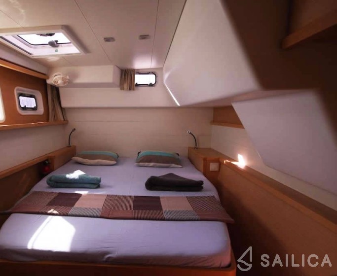 Lagoon 450 - Yacht Charter Sailica