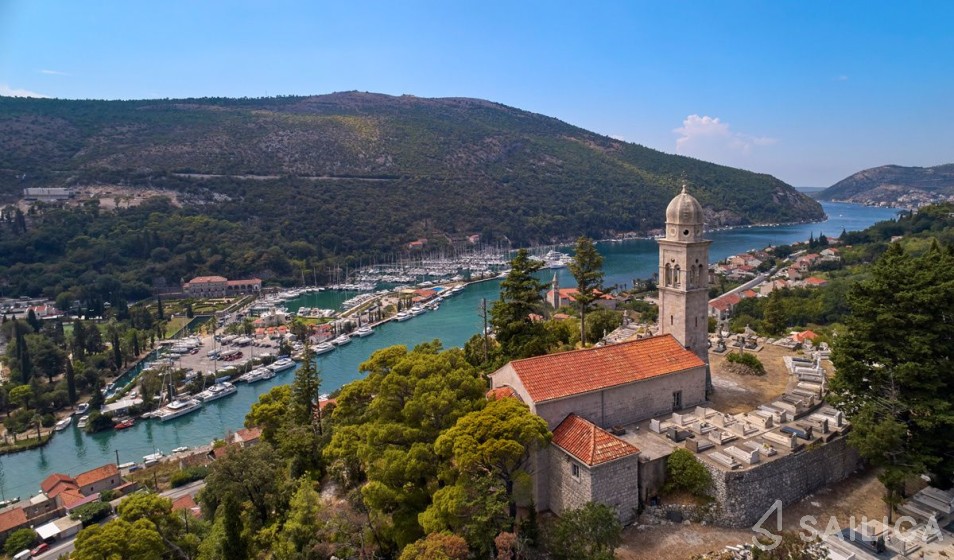Sun Odyssey 389 - Yacht Charter Sailica