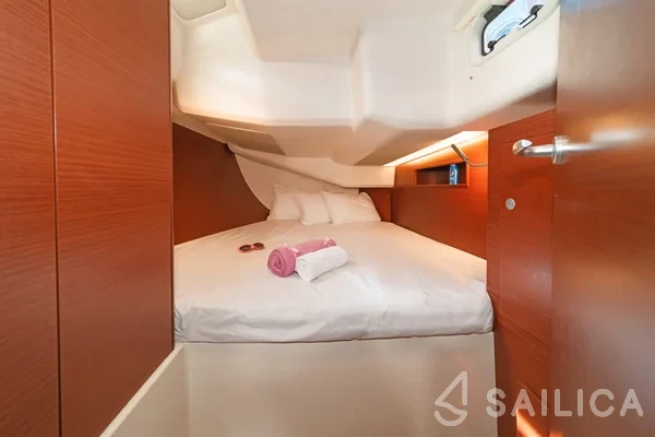 Hanse 458 - Yacht Charter Sailica