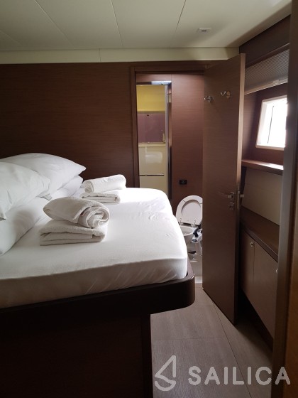 Lagoon 52 - Yacht Charter Sailica