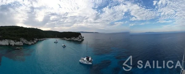 Lagoon 42 - Yacht Charter Sailica