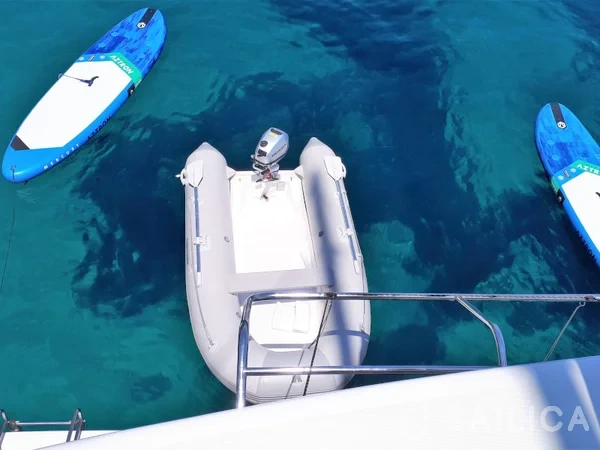 Lagoon 42 - Yacht Charter Sailica