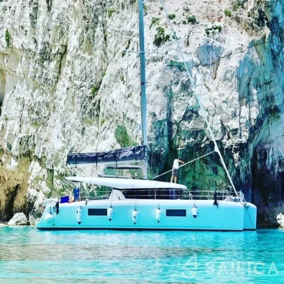 Lagoon 42 - Yacht Charter Sailica