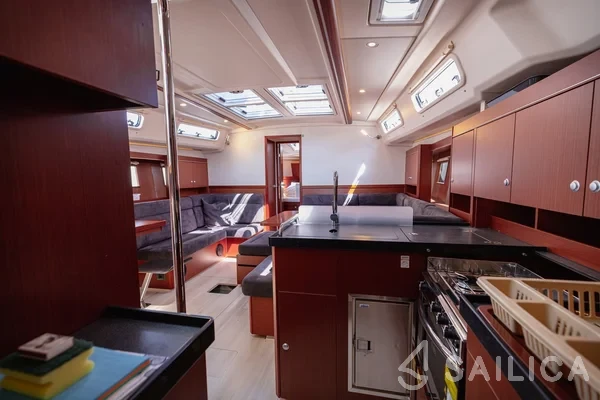 Hanse 455 - Yacht Charter Sailica