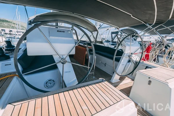 Hanse 455 - Yacht Charter Sailica