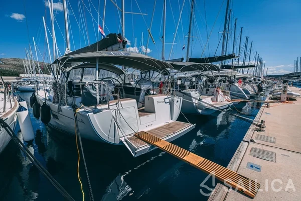Hanse 455 - Yacht Charter Sailica