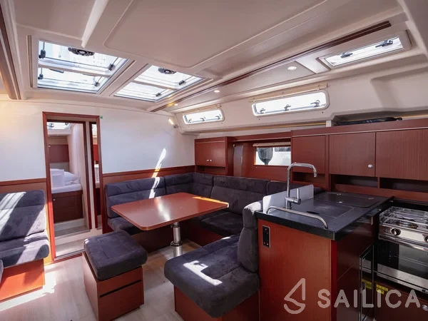 Hanse 455 - Yacht Charter Sailica