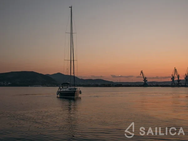 Ocean Star 51.2 - Yacht Charter Sailica