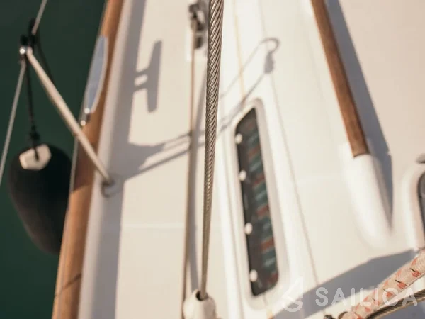Oceanis 411 Clipper - Yacht Charter Sailica
