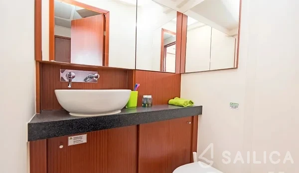 Hanse 455 - Yacht Charter Sailica