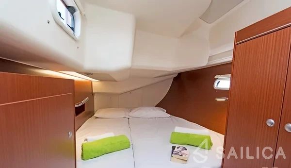 Hanse 455 - Yacht Charter Sailica