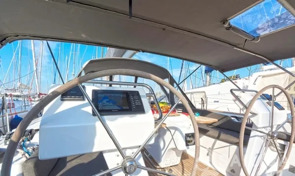 Hanse 455 - Yacht Charter Sailica