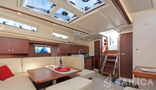Hanse 455 - Yacht Charter Sailica
