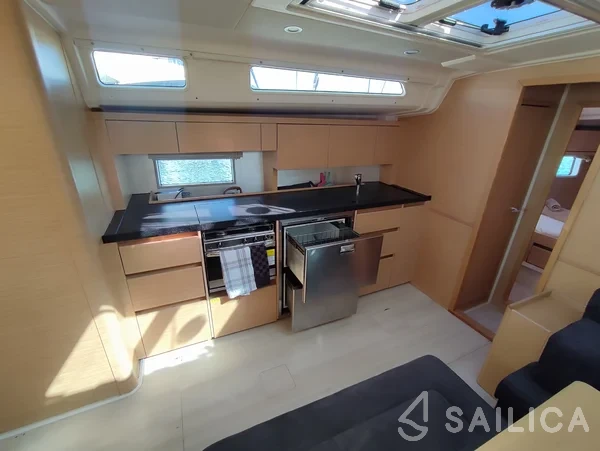 Hanse 508 - Yacht Charter Sailica