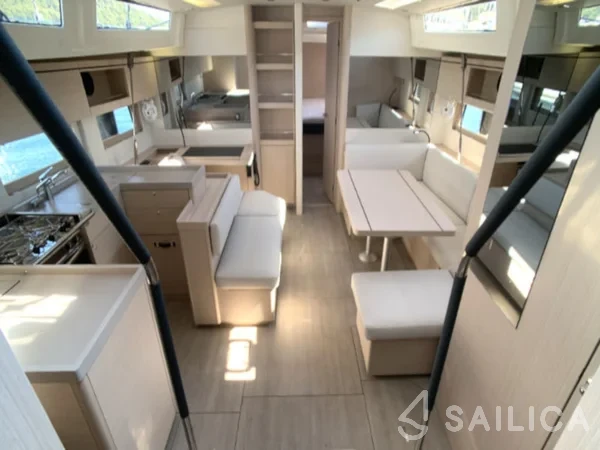 Oceanis 51.1 - Yacht Charter Sailica