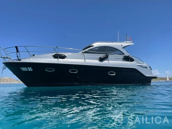 Mirakul 30 - Yacht Charter Sailica