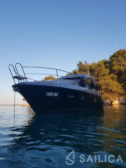 Mirakul 30 - Yacht Charter Sailica