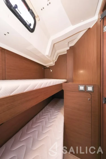 Oceanis 46.1 - Yacht Charter Sailica