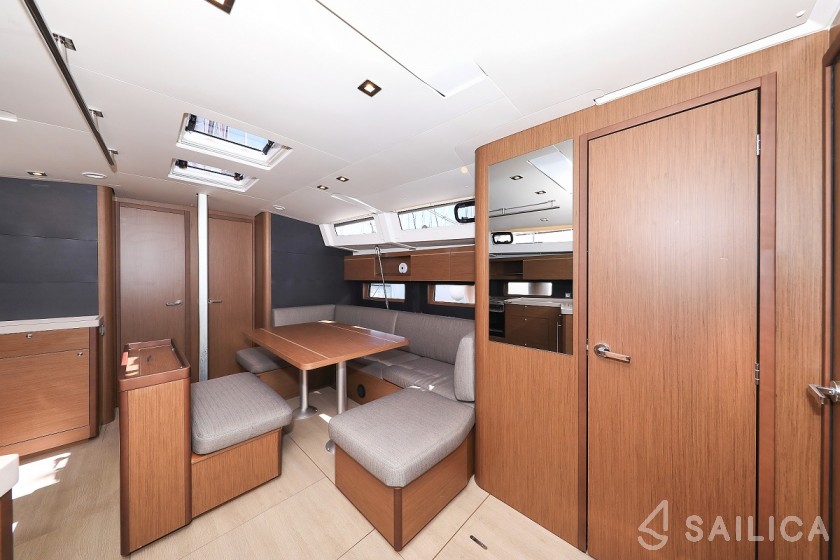 Oceanis 46.1 - Yacht Charter Sailica