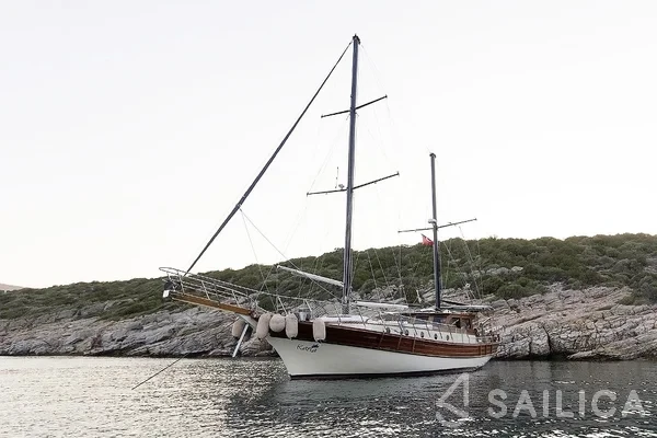 Gulet - Yacht Charter Sailica