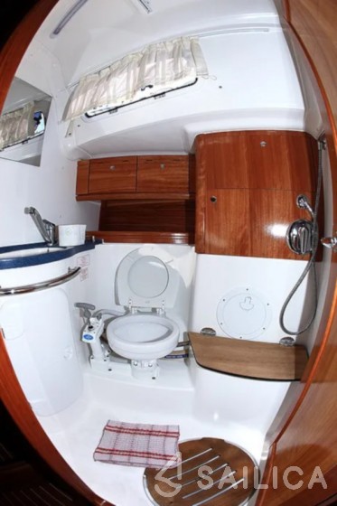 Bavaria 50 Cruiser - Yacht Charter Sailica