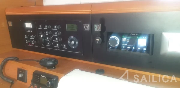 Sun Odyssey 519 - Yacht Charter Sailica