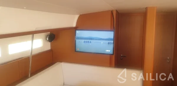 Sun Odyssey 519 - Yacht Charter Sailica