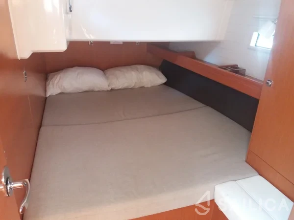 Bavaria 46 Cruiser - Yacht Charter Sailica