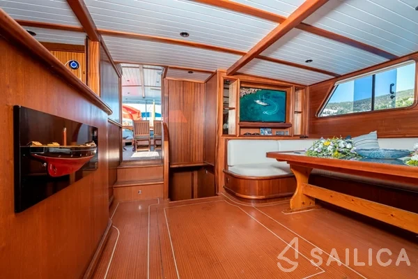 Gulet - Yacht Charter Sailica