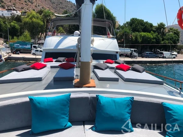 Gulet - Yacht Charter Sailica