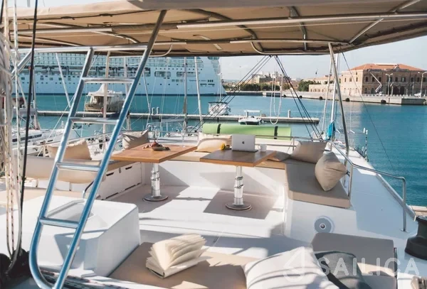Bali 5.4. - Yacht Charter Sailica