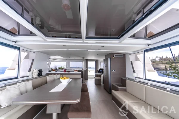 Bali 5.4. - Yacht Charter Sailica