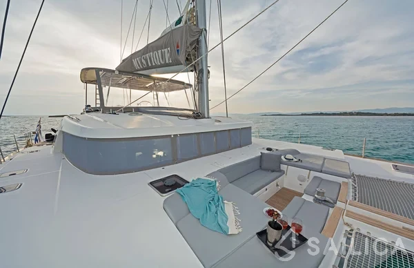 Lagoon 500 - Yacht Charter Sailica