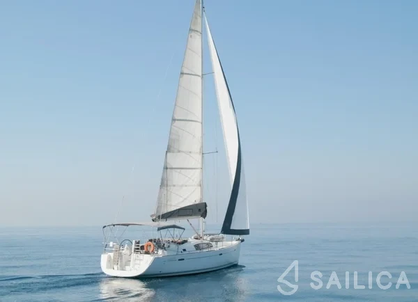 Oceanis 43 - Photo #17 Oceanis 43 - Yacht Charter Sailica