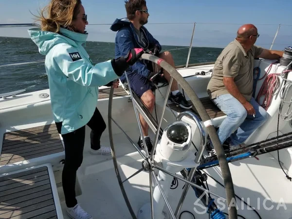 First 36.7 - Yacht Charter Sailica