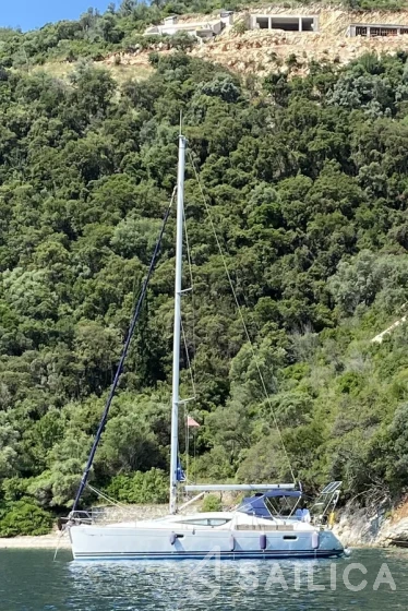 Sun Odyssey 39 DS - Yacht Charter Sailica