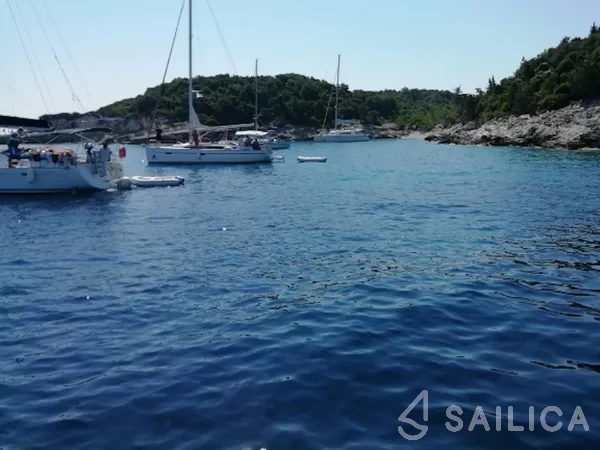 Sun Odyssey 39 DS - Yacht Charter Sailica