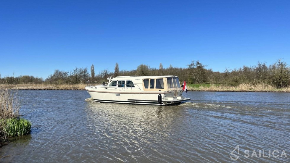 Linssen Grand Sturdy 40.0 Sedan - Yacht Charter Sailica