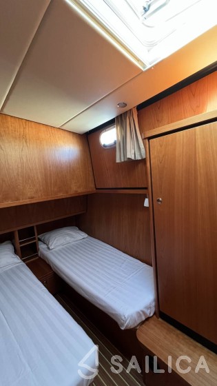 Linssen Grand Sturdy 40.0 Sedan - Yacht Charter Sailica