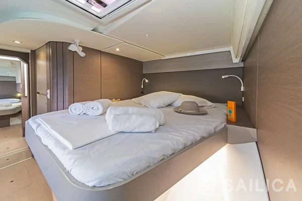 Bali Catspace - Yacht Charter Sailica