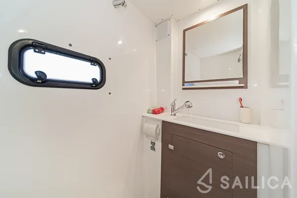 Bali Catspace - Yacht Charter Sailica