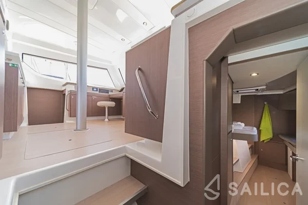 Bali Catspace - Yacht Charter Sailica