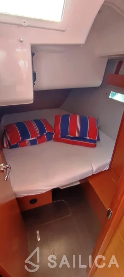 Dufour 412 GL - Yacht Charter Sailica